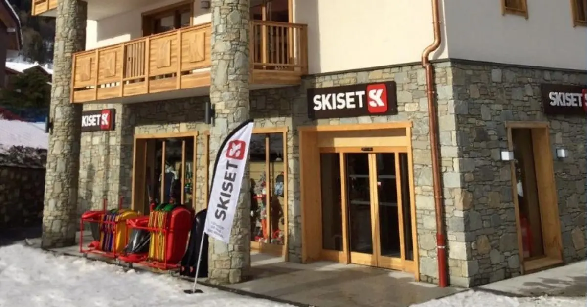 Skiset Valmorel – CB Sports (vid skidbackarna)